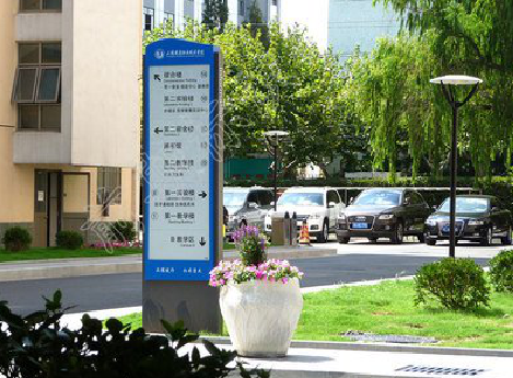 贵定哪些因素影响宣传栏的制作？